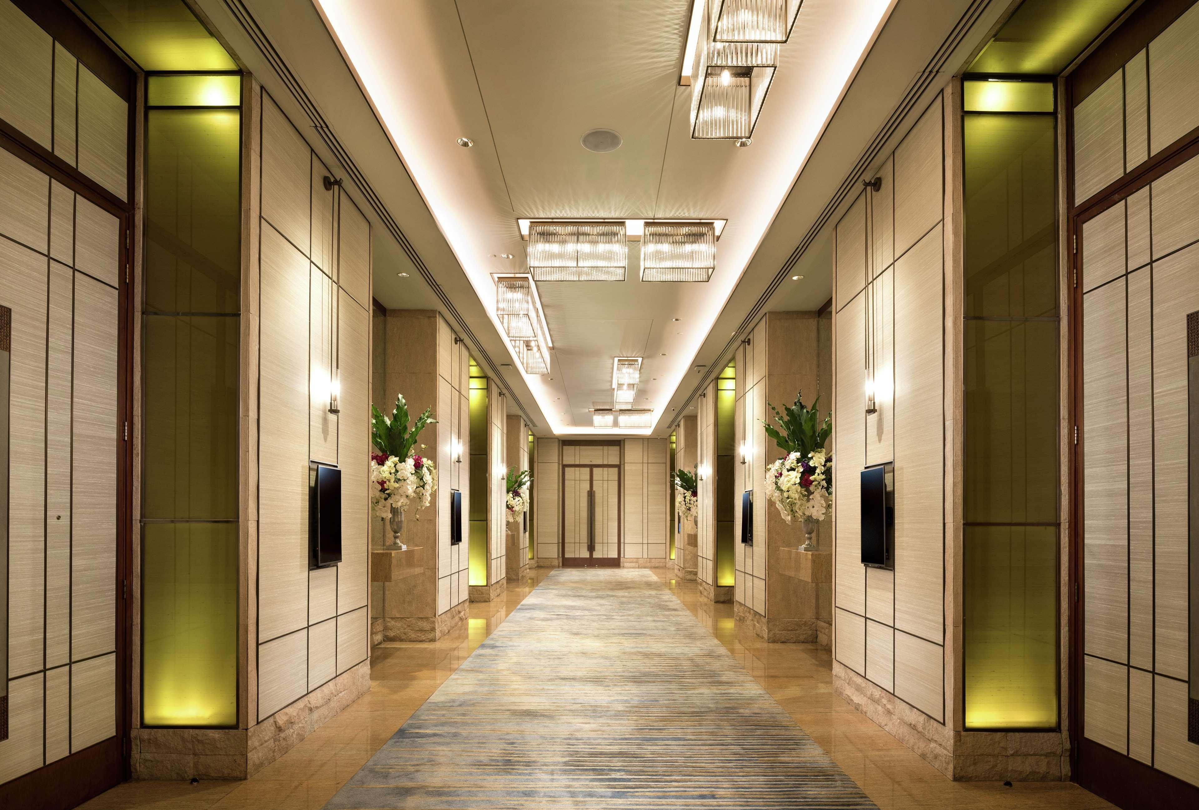 Hotel Conrad Bangkok Exterior foto The interior of the hotel